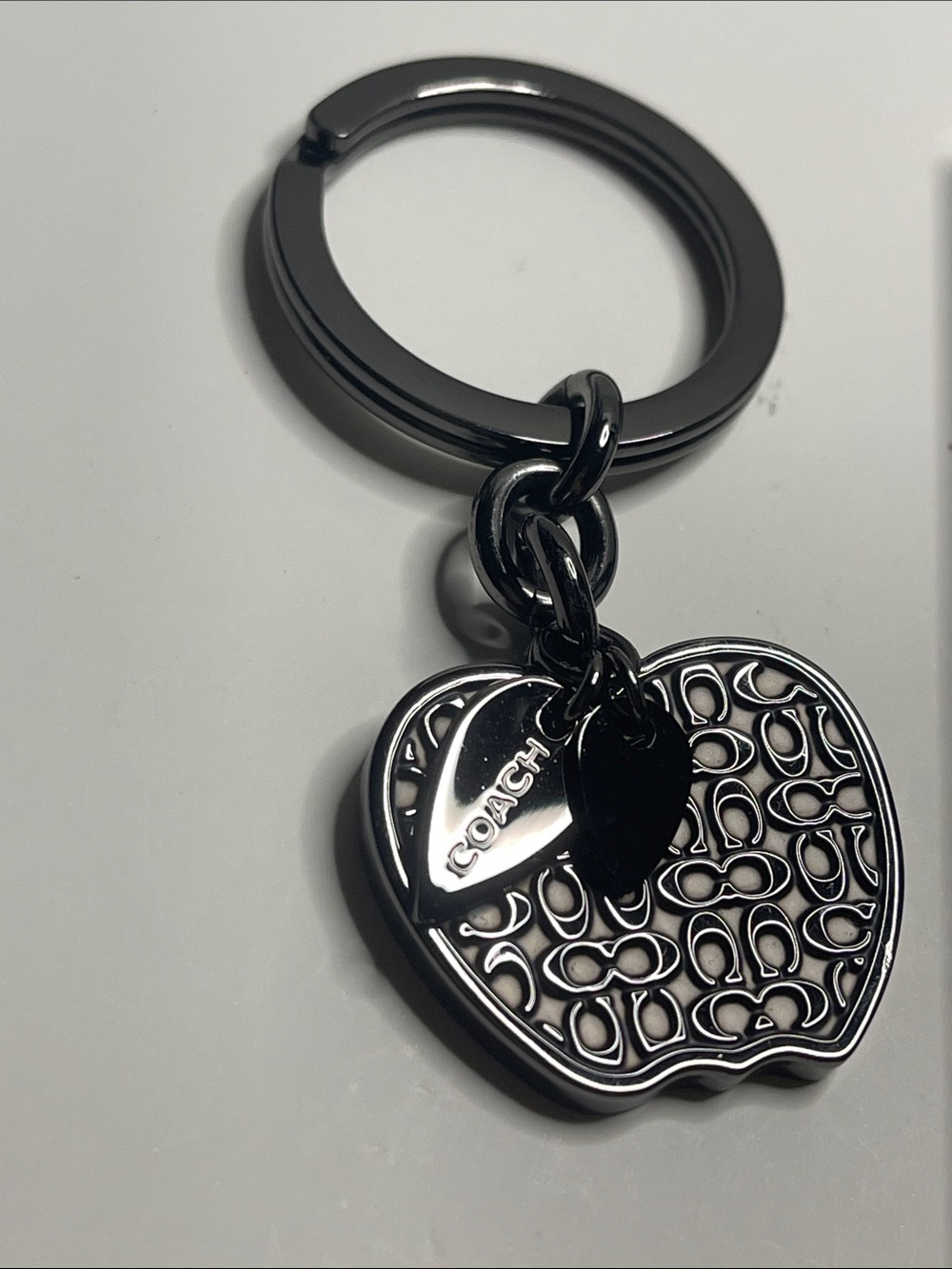 Coach Gunmetal Apple Heart Keyring Charm and Coach Pen - Picture 2 of 5